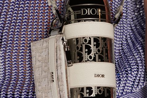 borraccia dior|Borracce termiche e moda: l'ascesa di 24Bottles .